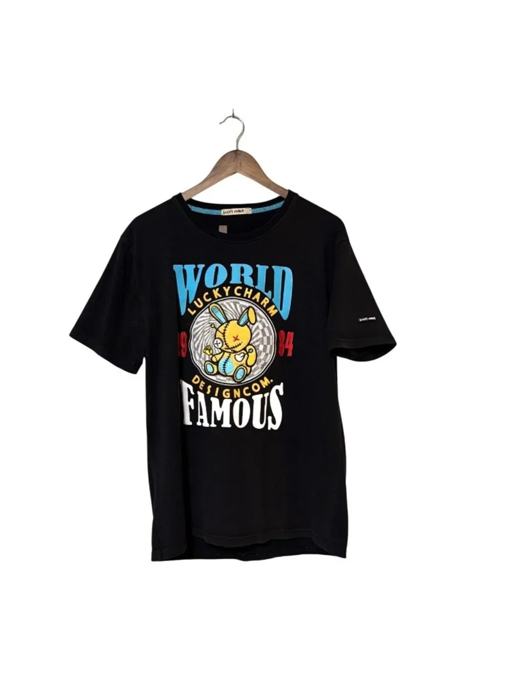 Lucky Charm Black Patch T-Shirt World Famous Design 1984 Large Embroidered - Picture 1 of 8